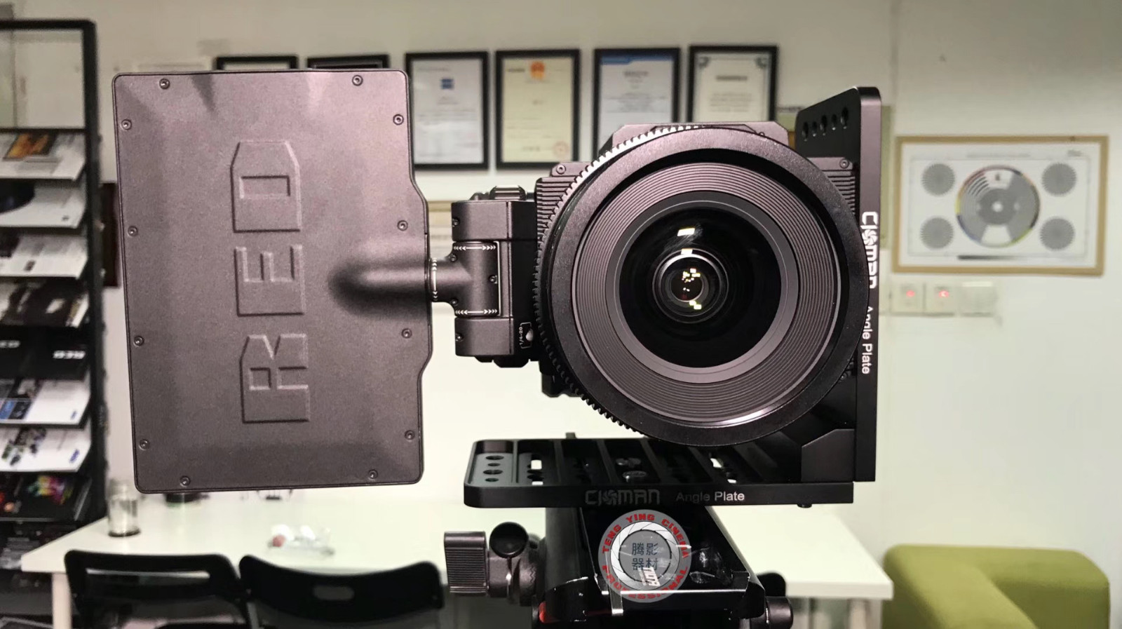 FS7竖拍板 | 咔么租赁—影视器材租赁平台,租单反相机,出租摄像机,镜头租赁,大疆航拍无人机租借,三轴稳定器,摇臂轨道设备,影视灯光租赁。