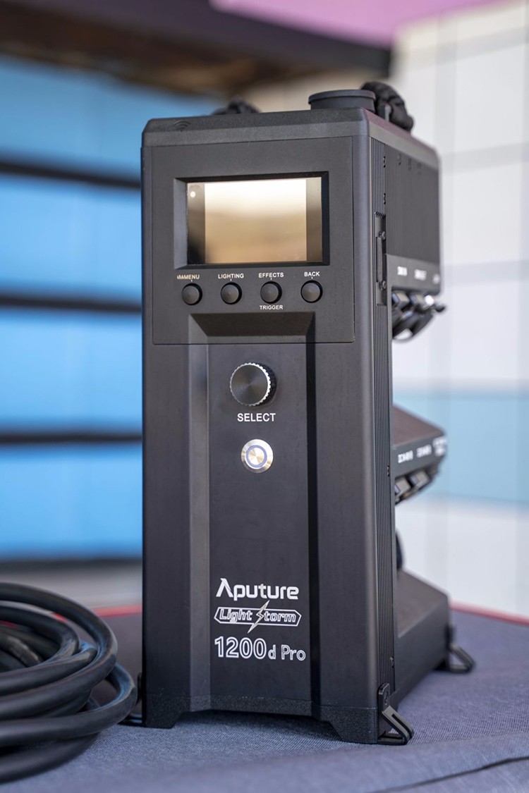 aputure爱图仕ls1200dproled灯直播补光灯大功率摄影摄像影棚灯18k